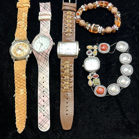 Vintage Accessories - Bundle of 4 Vintage Watches with Bonus Bracelet